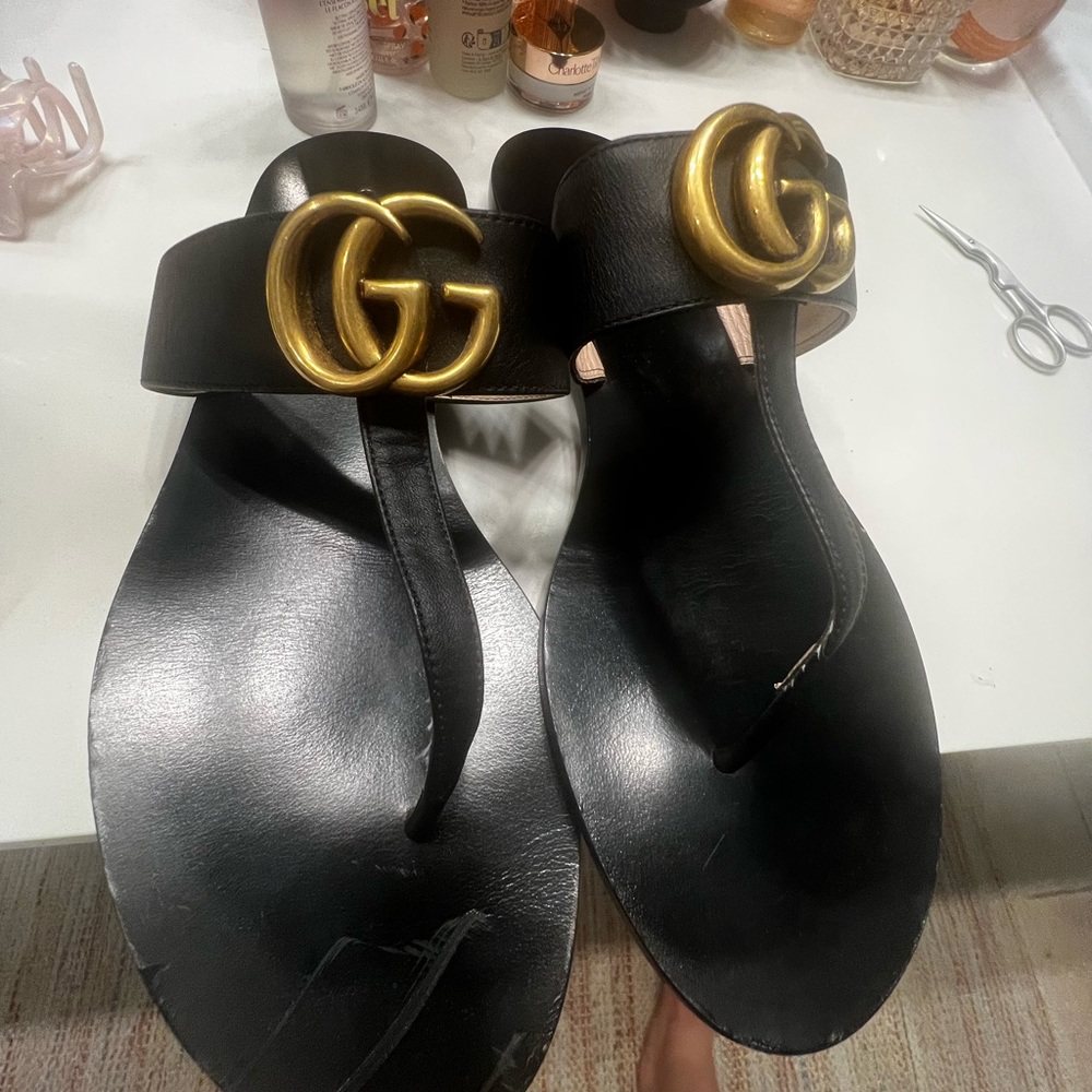 Black LEATHER THONG SANDAL WITH DOUBLE G